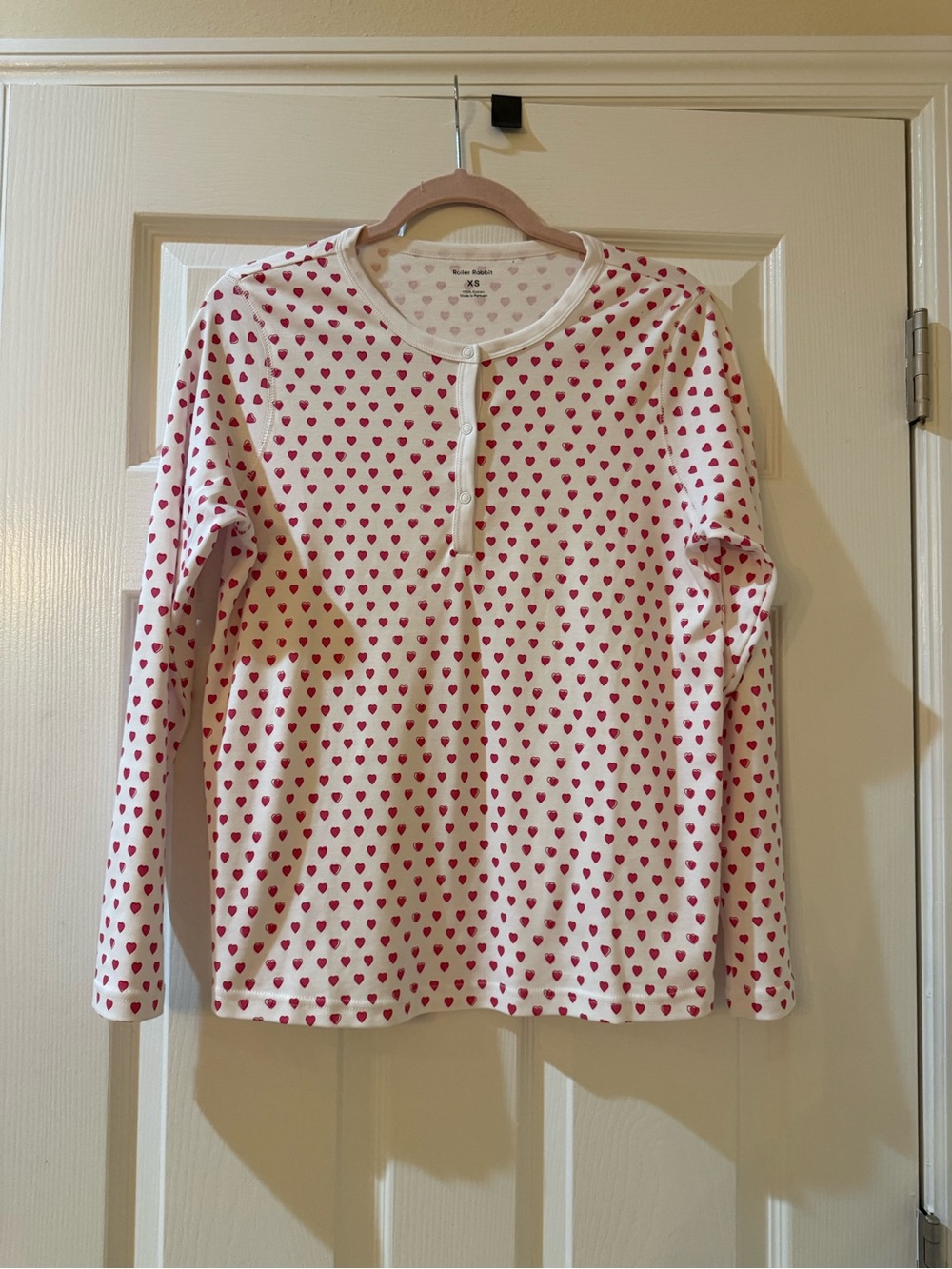 Roller Rabbit 100% Cotton White Long-Sleeve Pajama Top with Red Heart Print